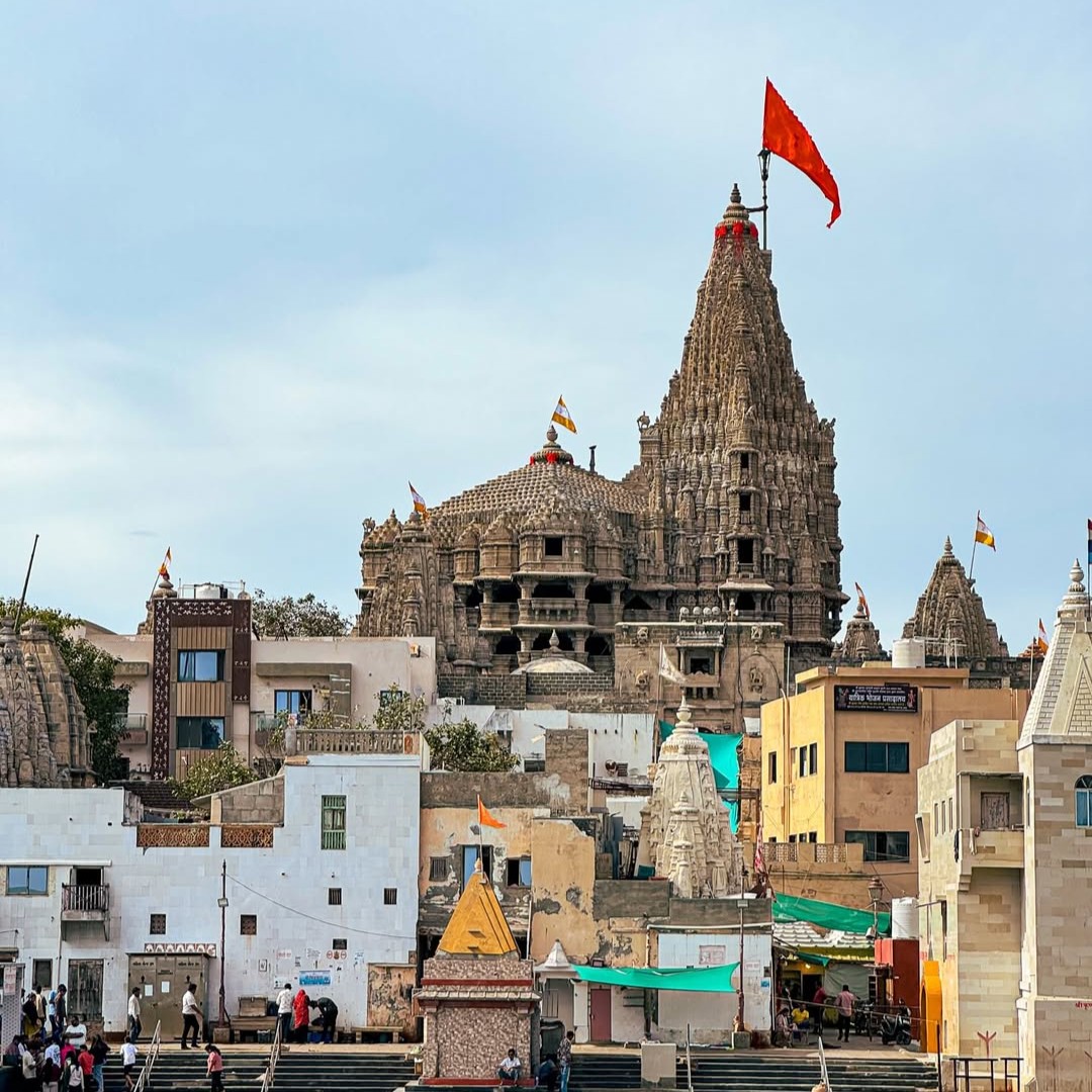 Dwarkadhish: The Living Legend of Krishna